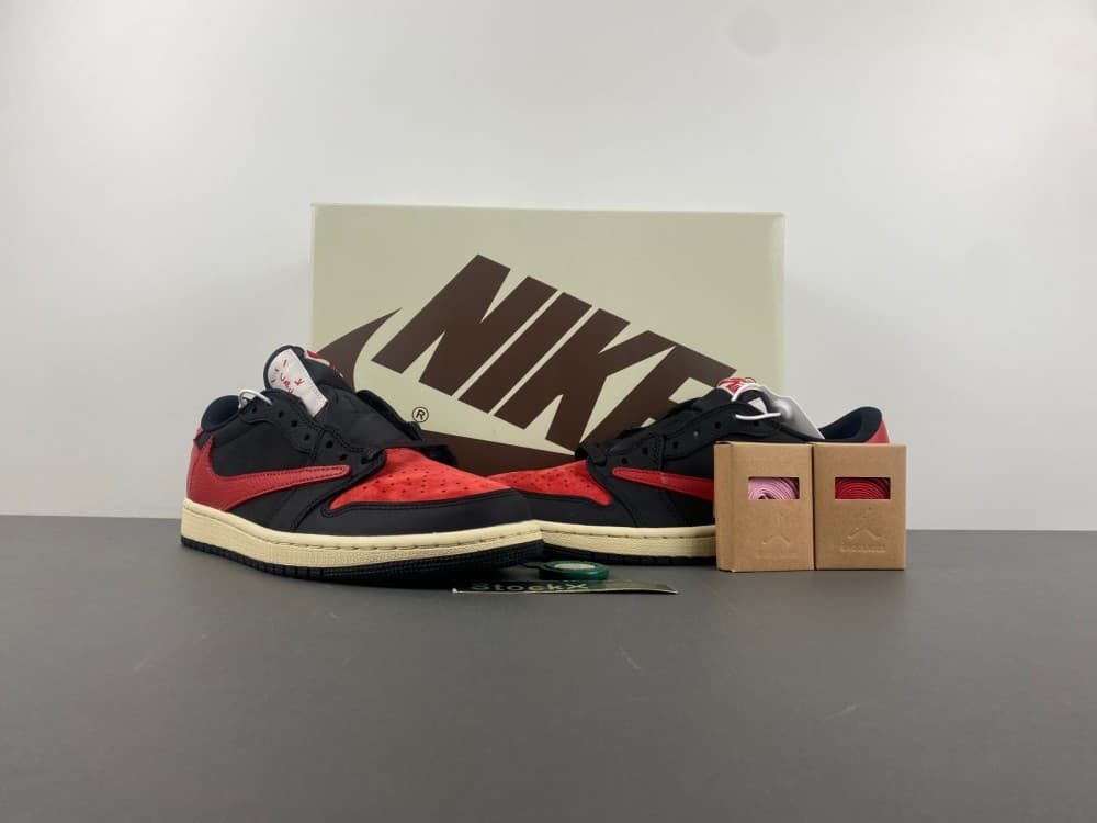 Travis Scott x Air Jordan 1 Low OG Red/Black Metallic Swoosh Low Top