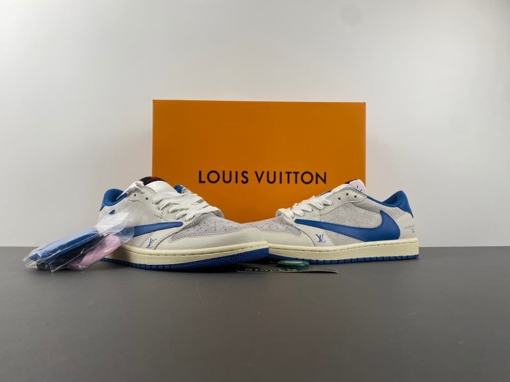 Travis Scott x Air Jordan White/Gray/Gold/Blue XL color.