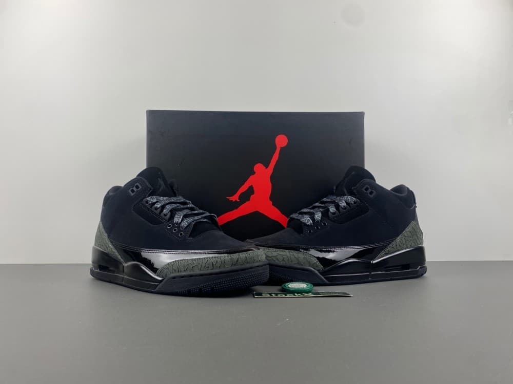 Air Jordan 3 Retro "Black Cat"
