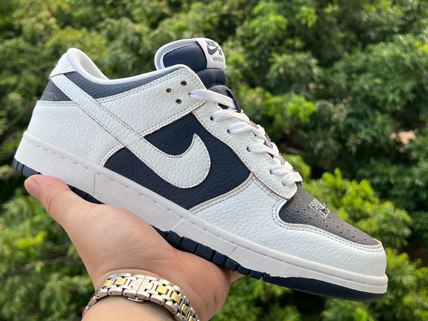HUF x Nike SB Dunk Low “NYC