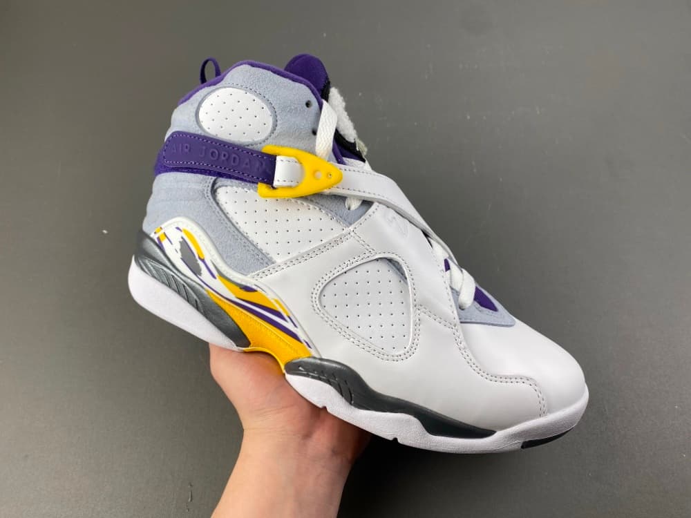 AIR JORDAN8
