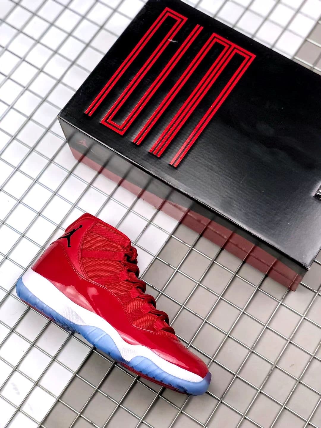 Air Jordan 11 “Win Like 96”