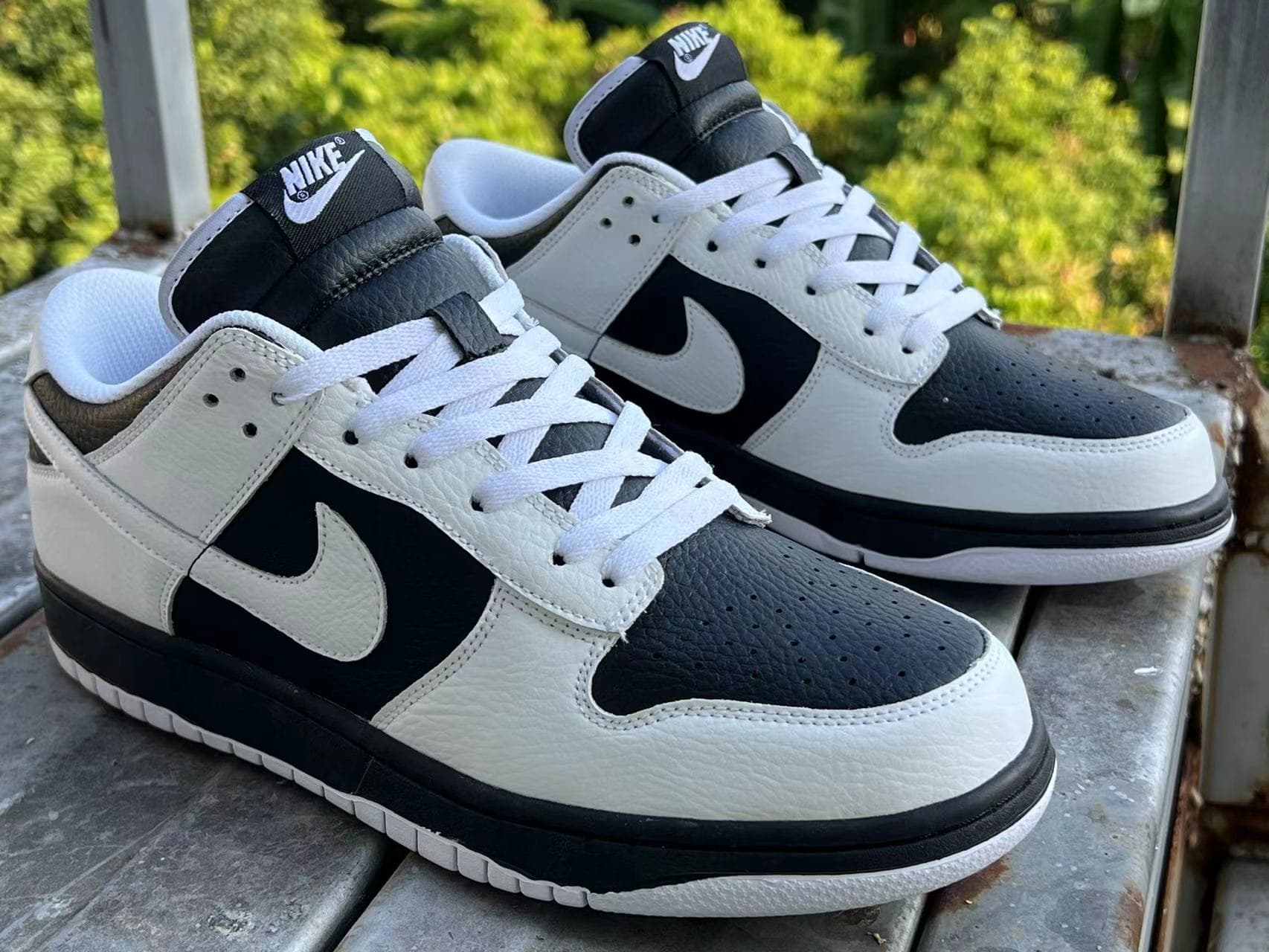 Nike Dunk Low“Reverse Panda
