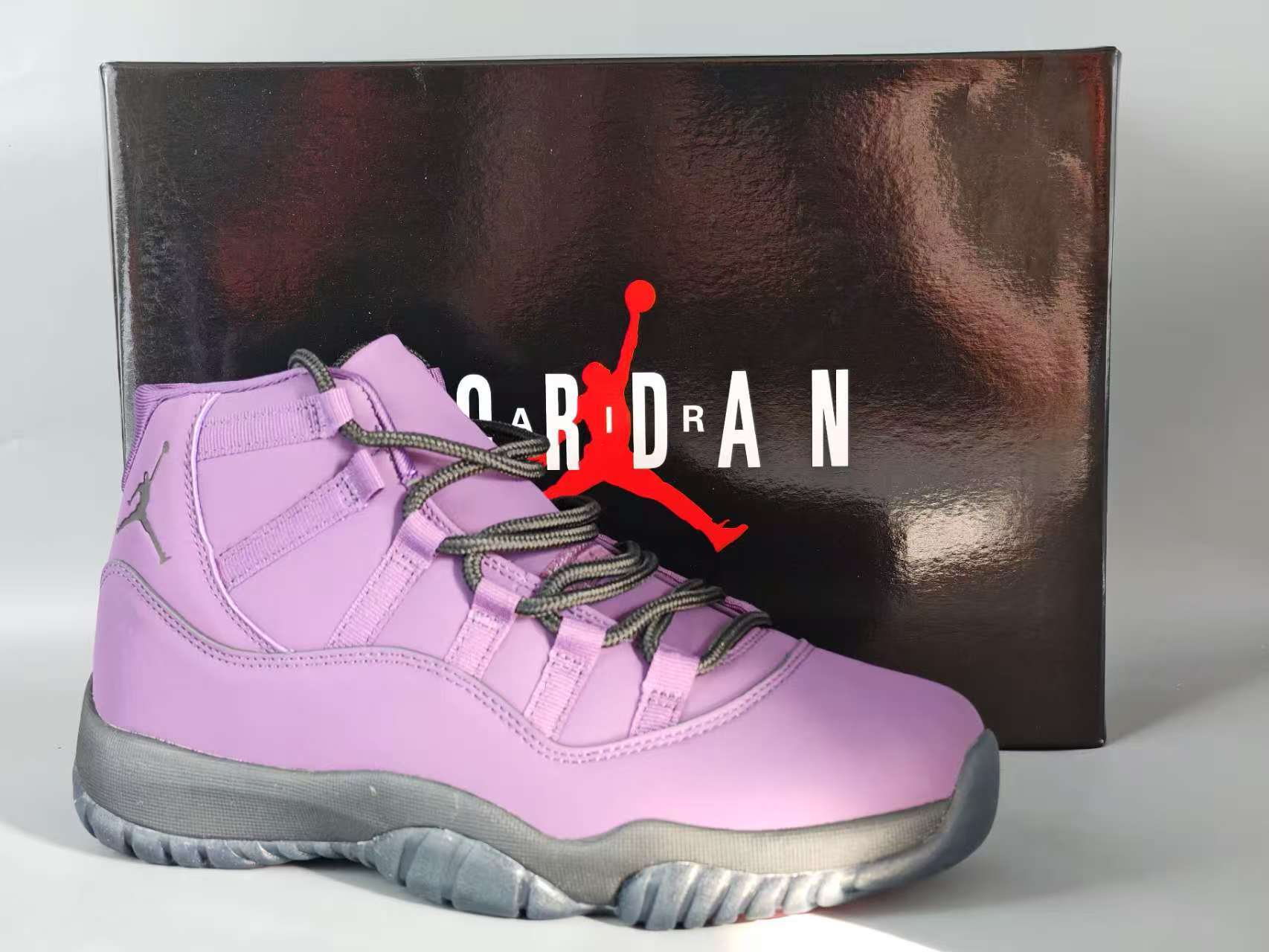 AJ11 Las Vegas 3.