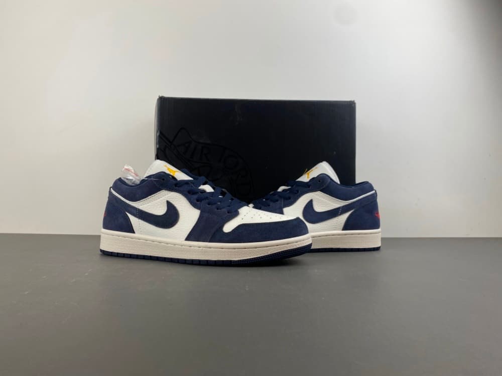 Air Jordan 1 Low SE White/Deep Blue Velvet Leather Low Top.