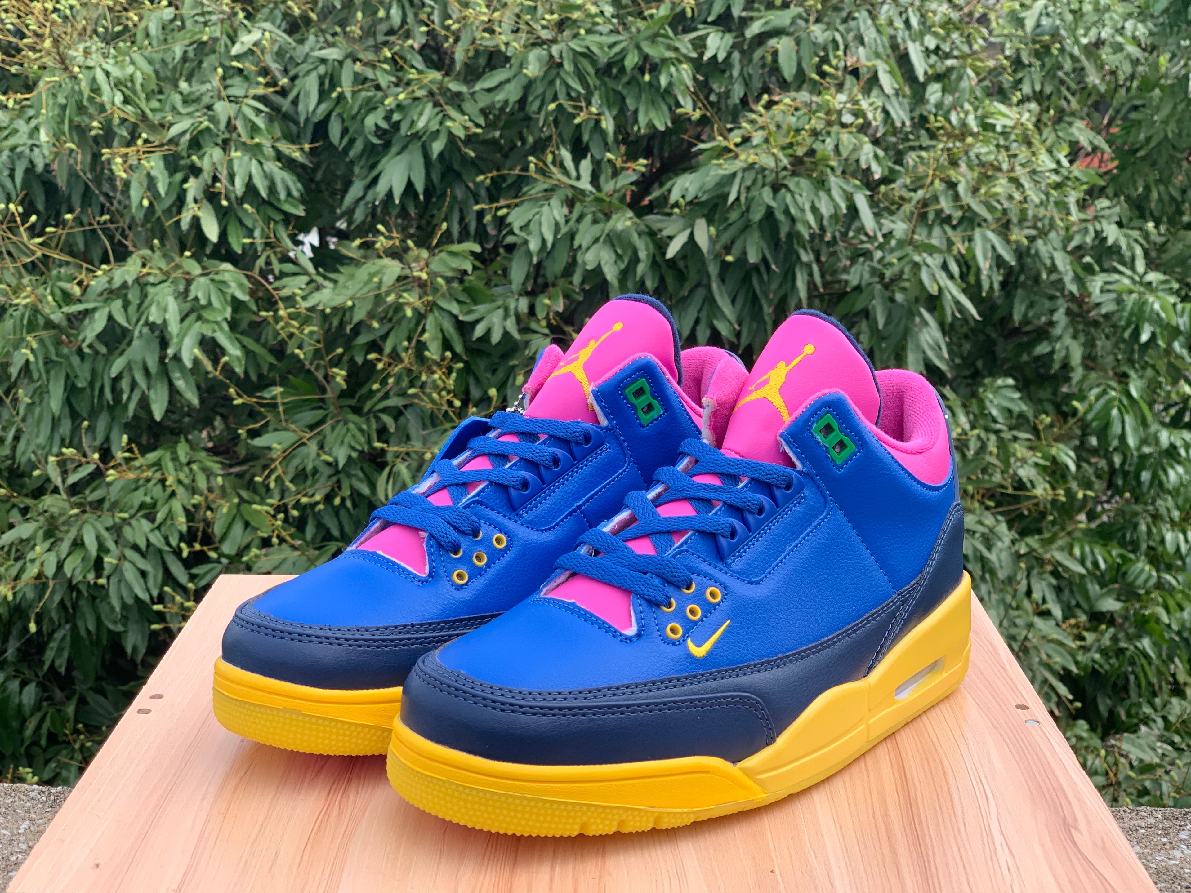 Air Jordan 3 Blue/Pink/Yellow.