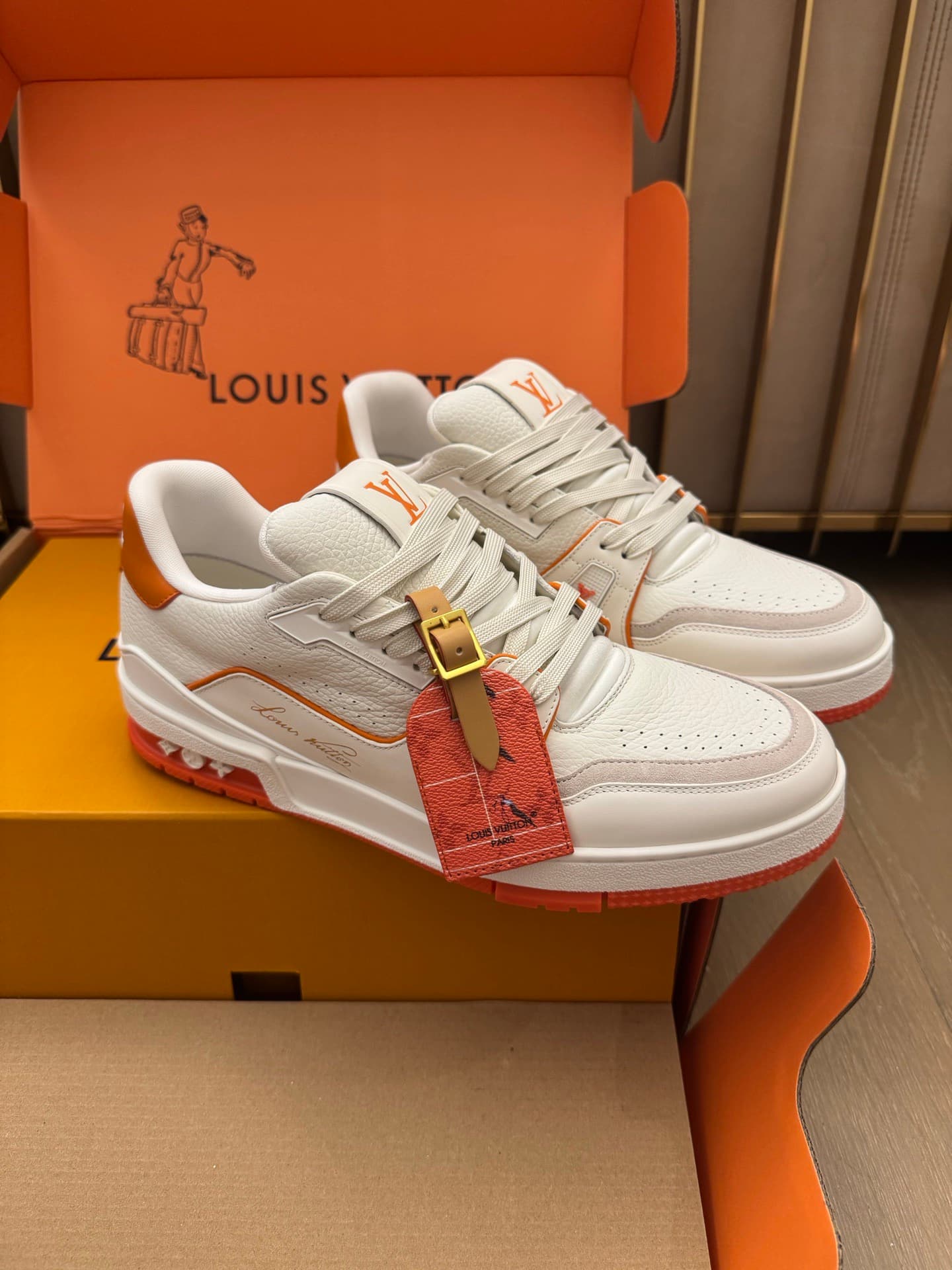 Louis Vuitton × Yayoi Kusama Trainer1-