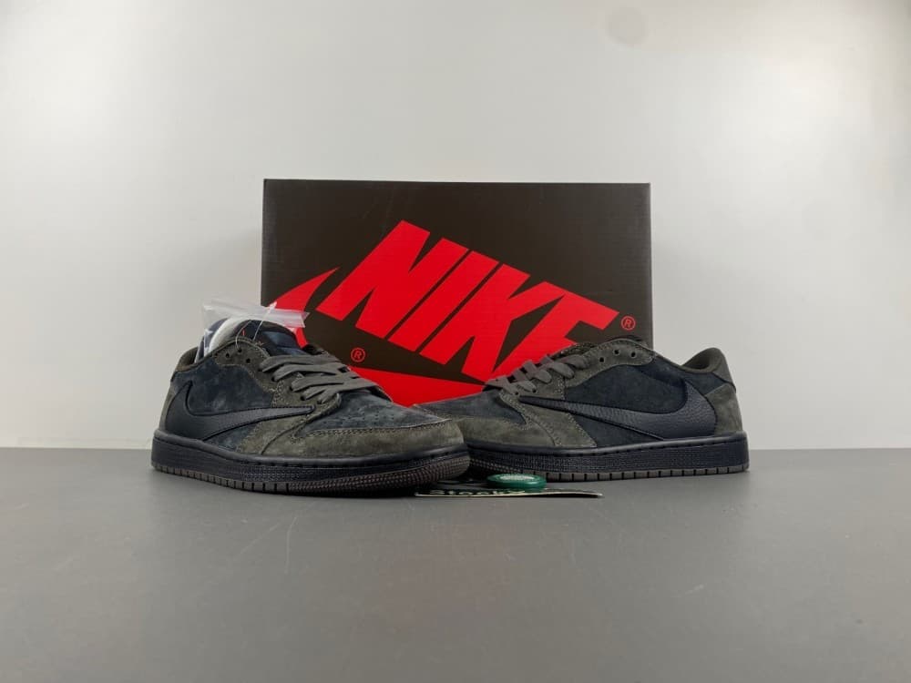 Travis Scott x Air Jordan 1 Low OG Carbon Gray Brown.