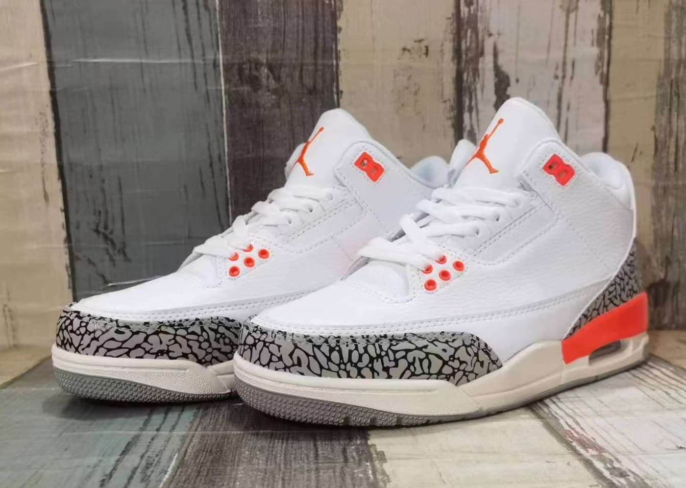 Air Jordan 3 Retro Georgia Peach