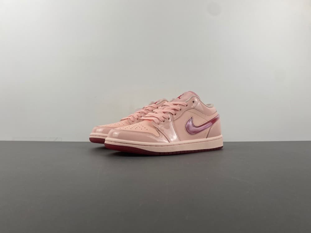 Air Jordan 1 Retro Low – Pink