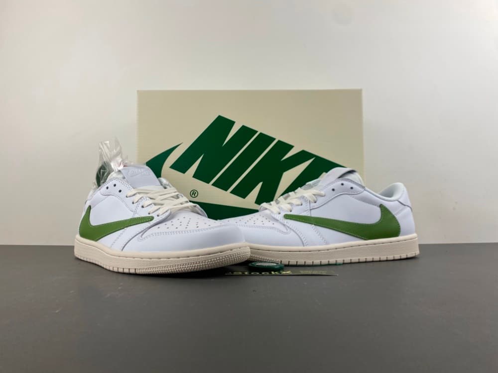 Travis Scott x Jordan Air Jordan 1 Low *