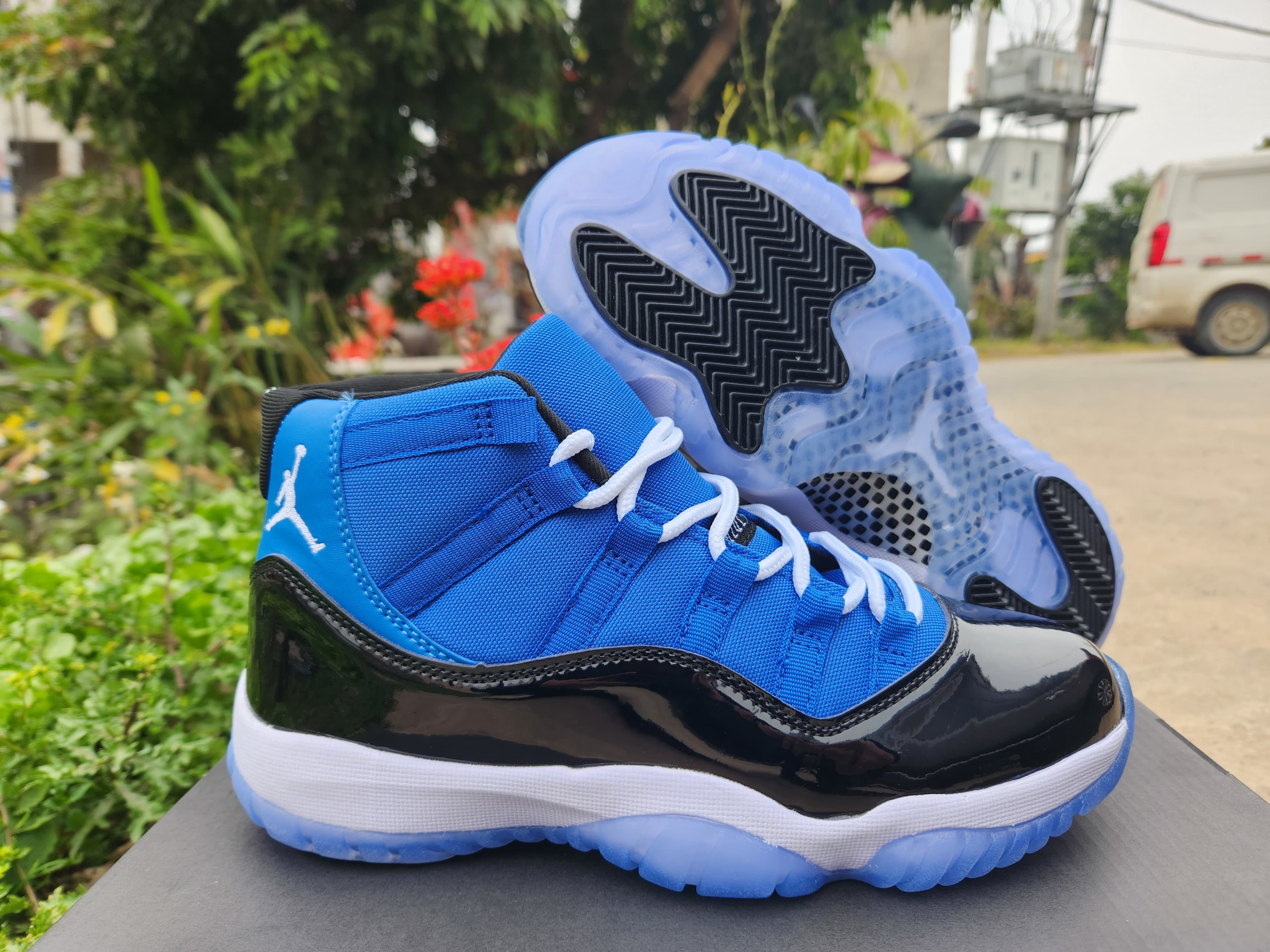 New colorway of the Air Jordan 11 men's sneakers