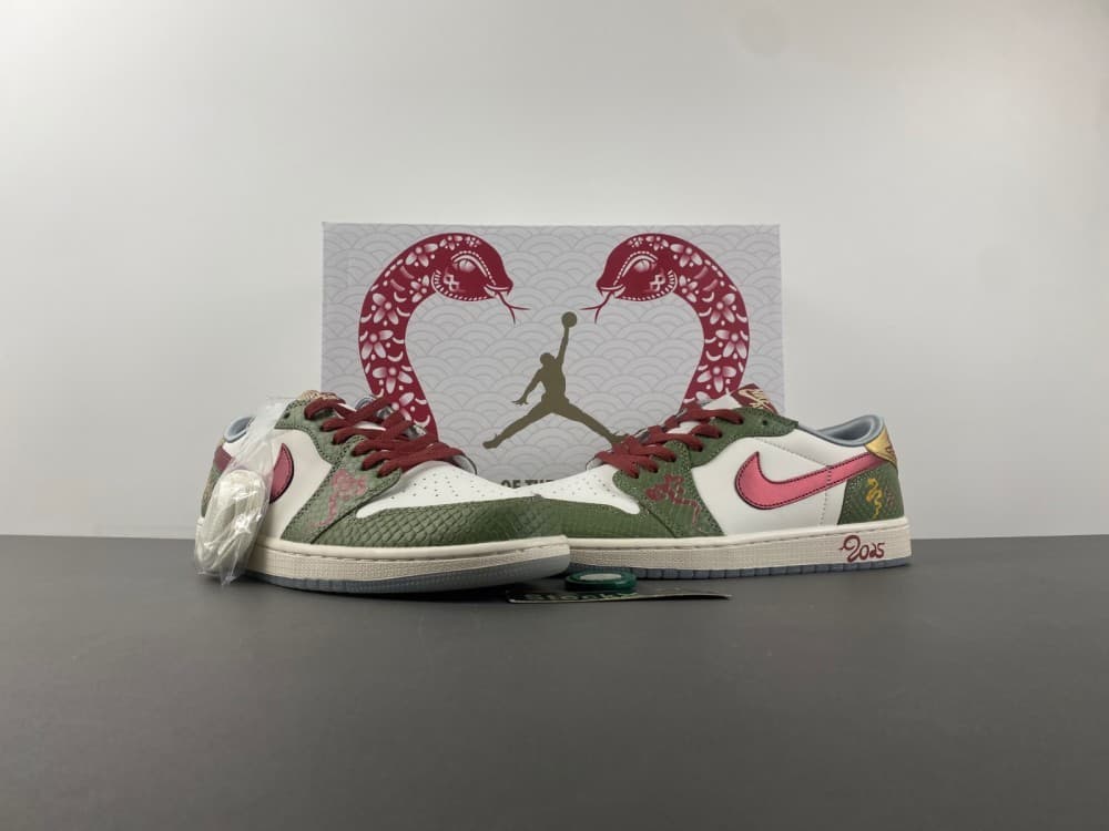 Air Jordan 1 Retro Low OG 'Year of the Dragon'