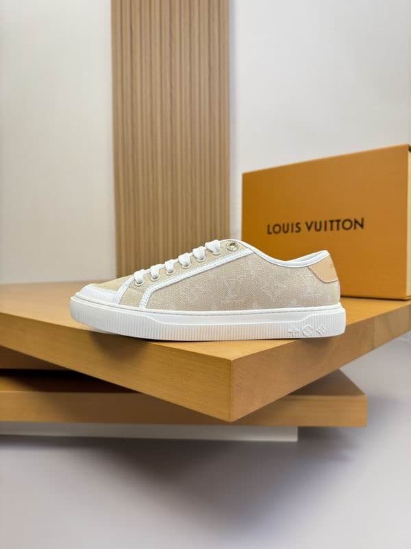 LV sz35-44 hnx0405