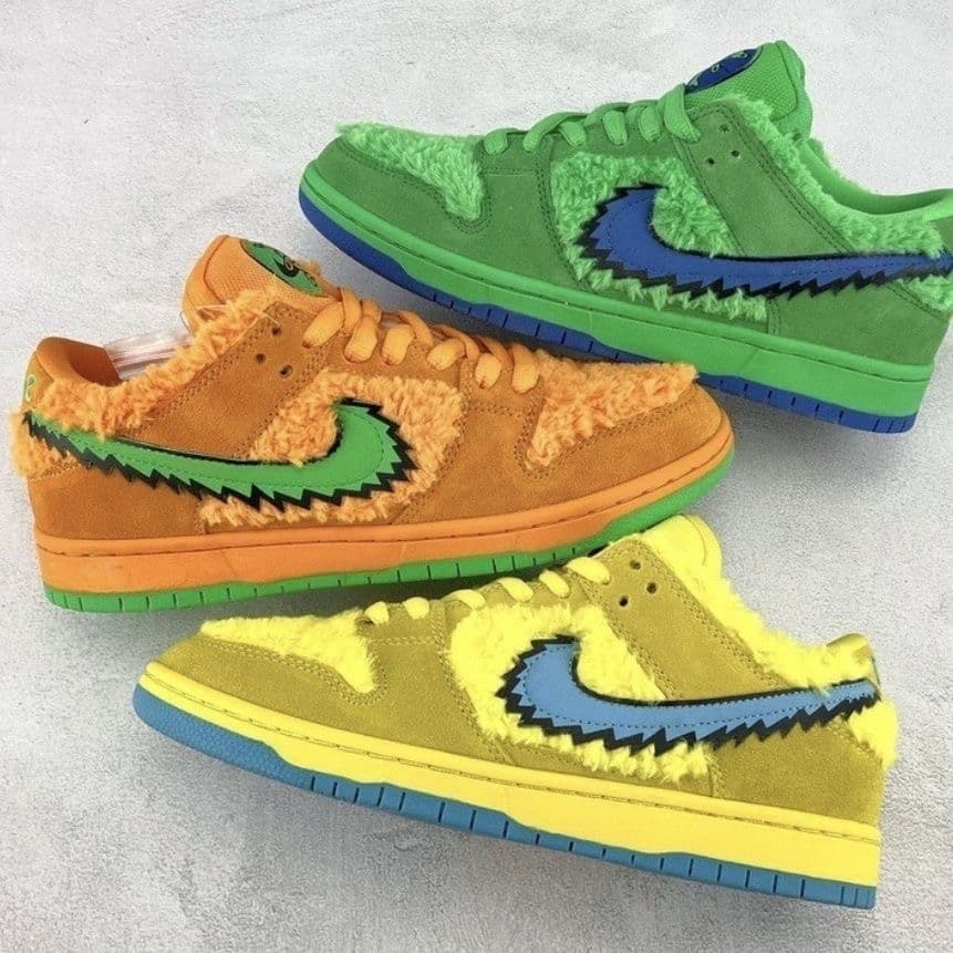 Nike SB Dunk Low Grateful Dead