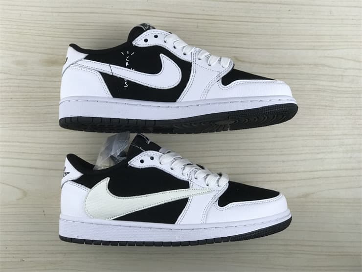 Travis Scott x Air Jordan 1 Low WMNS 0