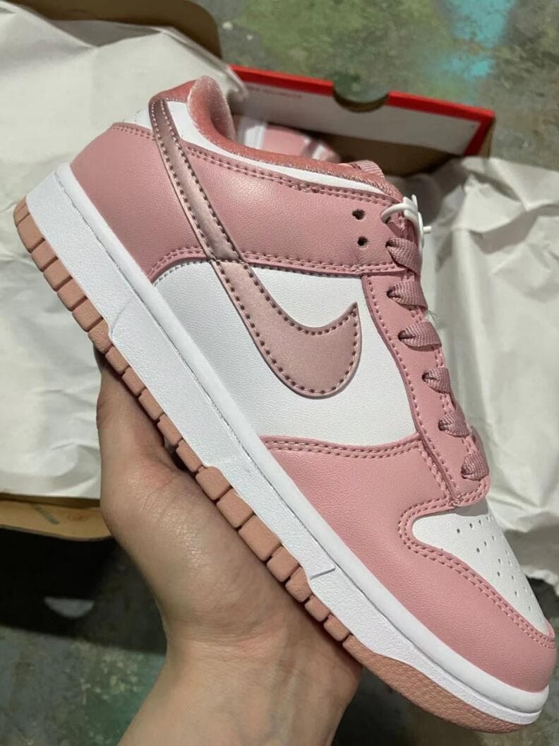 SB Dunk Low