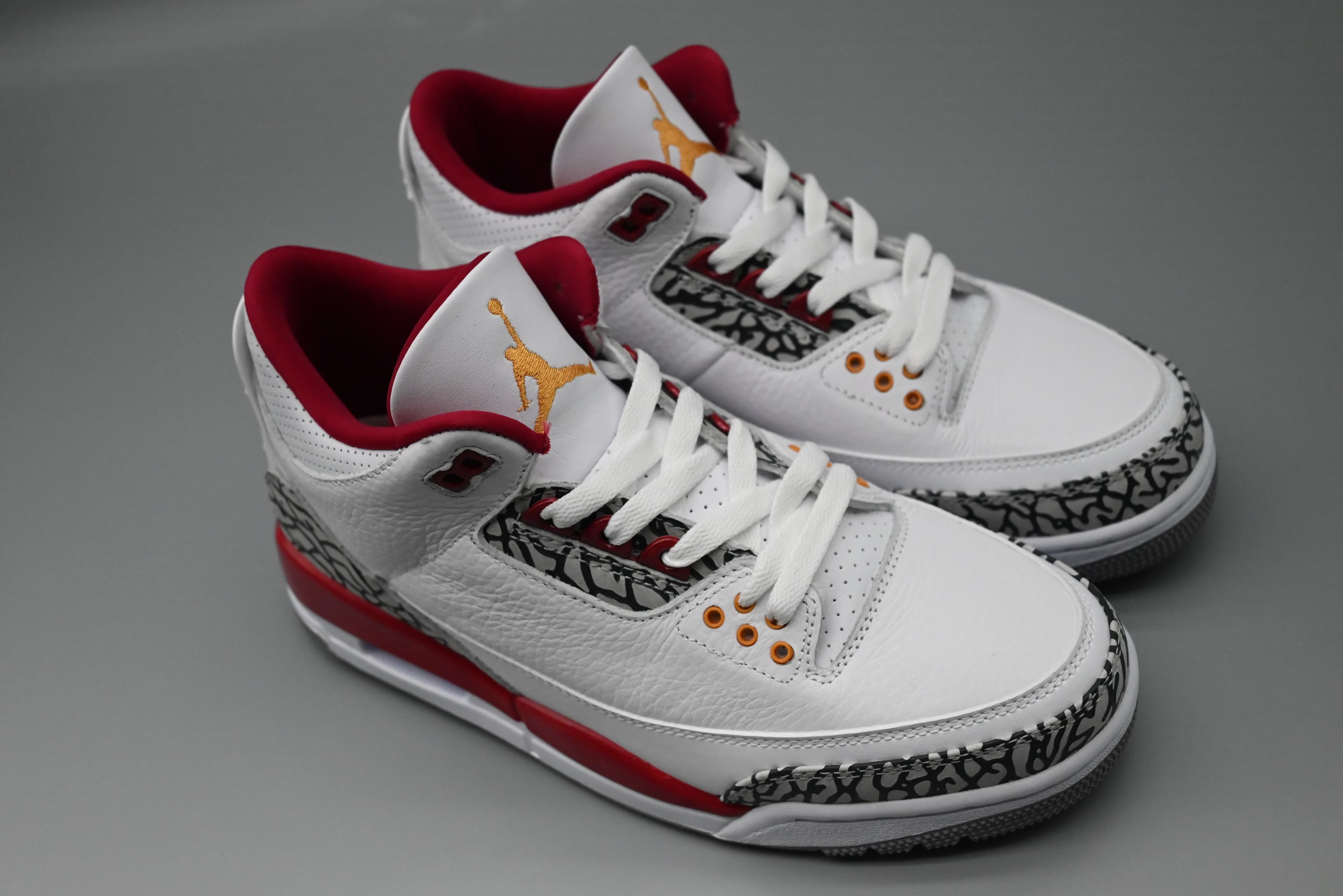 Air Jordan 3 Retro Cardinal Red23